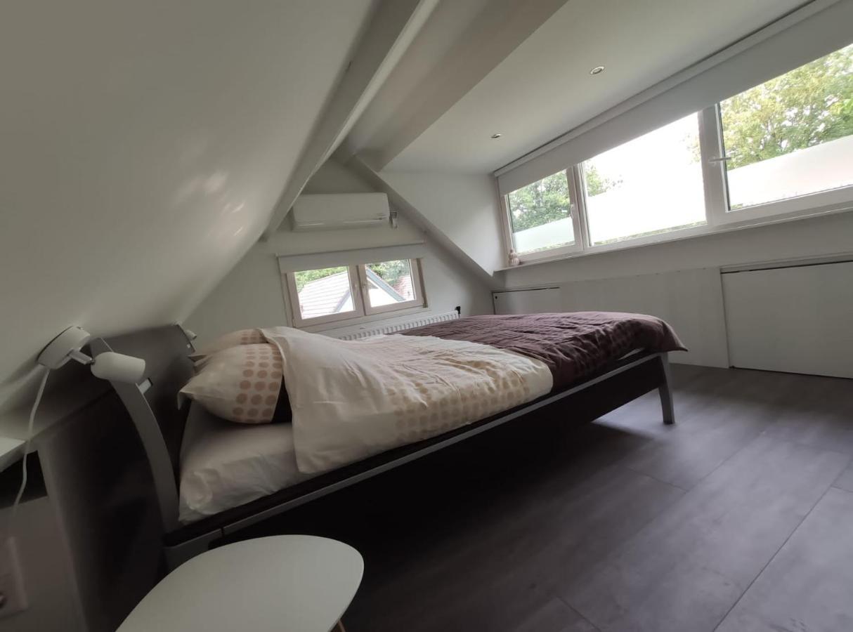 Vakantiewoning Sjun Limburg Симпелвелд Екстериор снимка